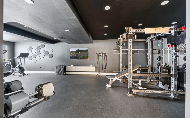 39 David Lane, Morgantown, West Virginia 26505, 4 Bedrooms Bedrooms, 6 Rooms Rooms,2 BathroomsBathrooms,Single Family Detached,For Sale,David,10164467