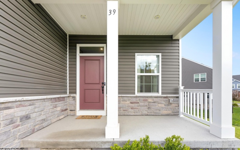 39 David Lane, Morgantown, West Virginia 26505, 4 Bedrooms Bedrooms, 6 Rooms Rooms,2 BathroomsBathrooms,Single Family Detached,For Sale,David,10164467
