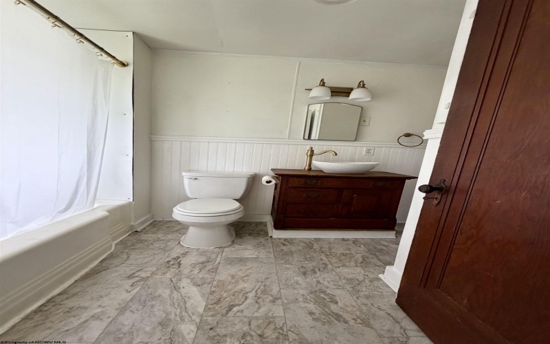 1606 Old Mill Road, Weston, West Virginia 26452, 3 Bedrooms Bedrooms, 7 Rooms Rooms,1 BathroomBathrooms,Single Family Detached,For Sale,Old Mill,10164468