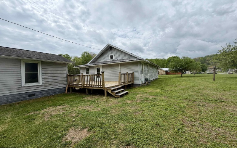 1606 Old Mill Road, Weston, West Virginia 26452, 3 Bedrooms Bedrooms, 7 Rooms Rooms,1 BathroomBathrooms,Single Family Detached,For Sale,Old Mill,10164468