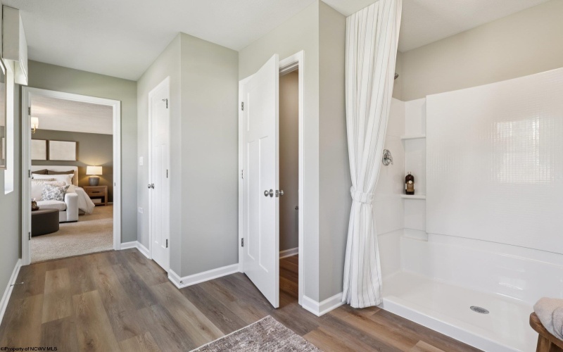 910 Bunker Court, Maidsville, West Virginia 26541, 4 Bedrooms Bedrooms, 8 Rooms Rooms,2 BathroomsBathrooms,Single Family Detached,For Sale,Bunker,10164469