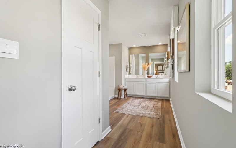 910 Bunker Court, Maidsville, West Virginia 26541, 4 Bedrooms Bedrooms, 8 Rooms Rooms,2 BathroomsBathrooms,Single Family Detached,For Sale,Bunker,10164469