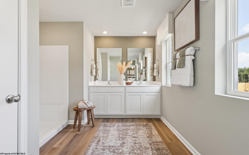 910 Bunker Court, Maidsville, West Virginia 26541, 4 Bedrooms Bedrooms, 8 Rooms Rooms,2 BathroomsBathrooms,Single Family Detached,For Sale,Bunker,10164469