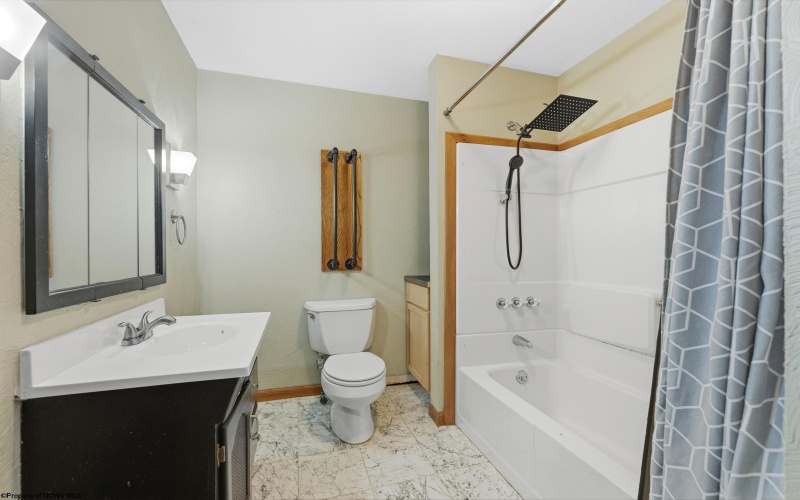 488 Wisconsin Avenue, Westover, West Virginia 26501, 3 Bedrooms Bedrooms, 7 Rooms Rooms,2 BathroomsBathrooms,Single Family Detached,For Sale,Wisconsin,10164473