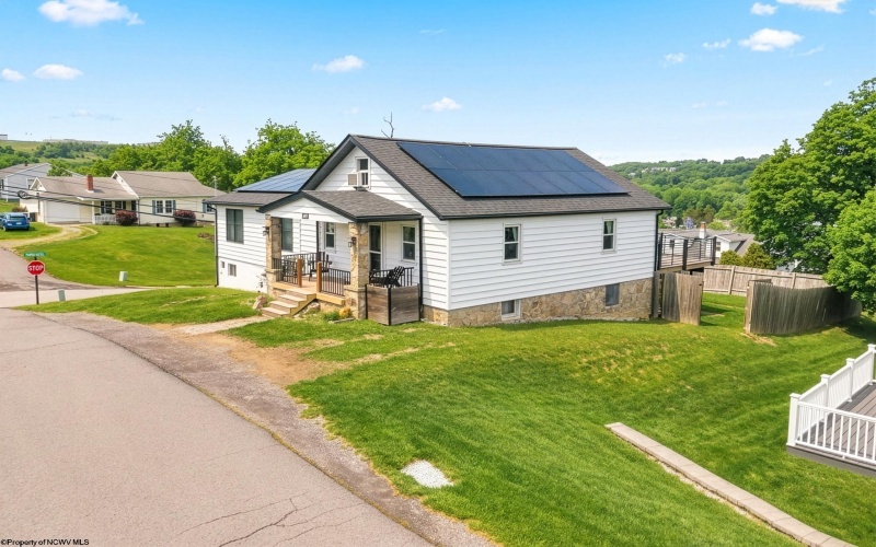 488 Wisconsin Avenue, Westover, West Virginia 26501, 3 Bedrooms Bedrooms, 7 Rooms Rooms,2 BathroomsBathrooms,Single Family Detached,For Sale,Wisconsin,10164473