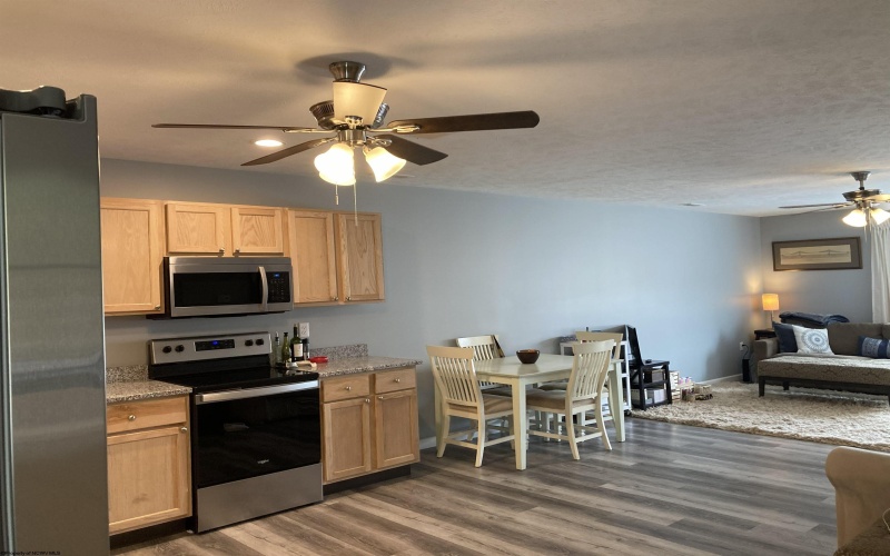 802 Puzzle Place, Morgantown, West Virginia 26505, 2 Bedrooms Bedrooms, 4 Rooms Rooms,3 BathroomsBathrooms,Residential Rentals,For Rent,Puzzle,10164476