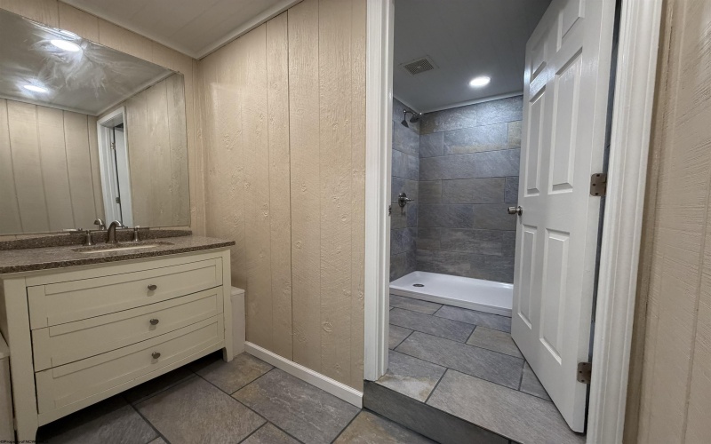 111 Lira Lane, Morgantown, West Virginia 26505, 1 Bedroom Bedrooms, 2 Rooms Rooms,1 BathroomBathrooms,Residential Rentals,For Rent,Lira,10164483