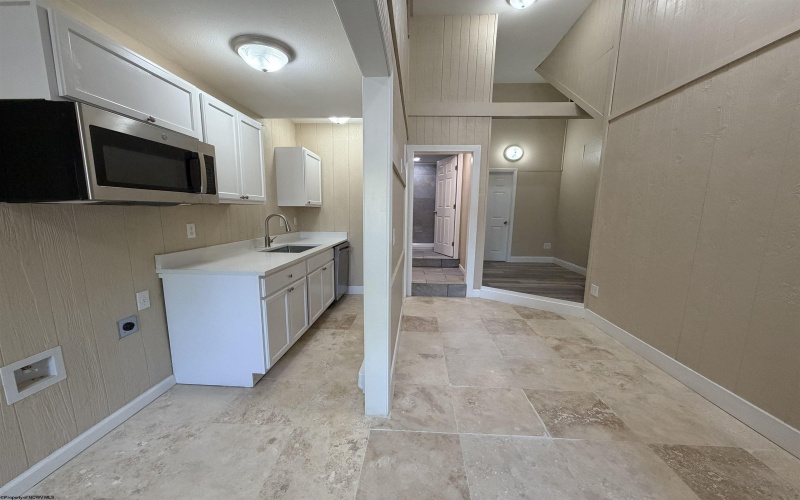 111 Lira Lane, Morgantown, West Virginia 26505, 1 Bedroom Bedrooms, 2 Rooms Rooms,1 BathroomBathrooms,Residential Rentals,For Rent,Lira,10164483