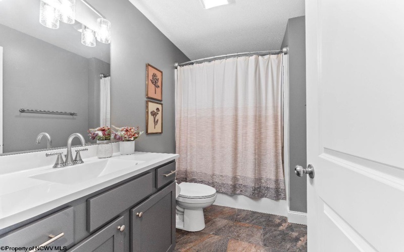 2052 Mountain Ash Lane, Morgantown, West Virginia 26501, 3 Bedrooms Bedrooms, 10 Rooms Rooms,3 BathroomsBathrooms,Residential Rentals,For Rent,Mountain Ash,10164485