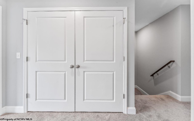 2052 Mountain Ash Lane, Morgantown, West Virginia 26501, 3 Bedrooms Bedrooms, 10 Rooms Rooms,3 BathroomsBathrooms,Residential Rentals,For Rent,Mountain Ash,10164485