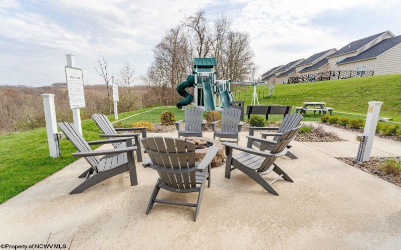 2052 Mountain Ash Lane, Morgantown, West Virginia 26501, 3 Bedrooms Bedrooms, 10 Rooms Rooms,3 BathroomsBathrooms,Residential Rentals,For Rent,Mountain Ash,10164485