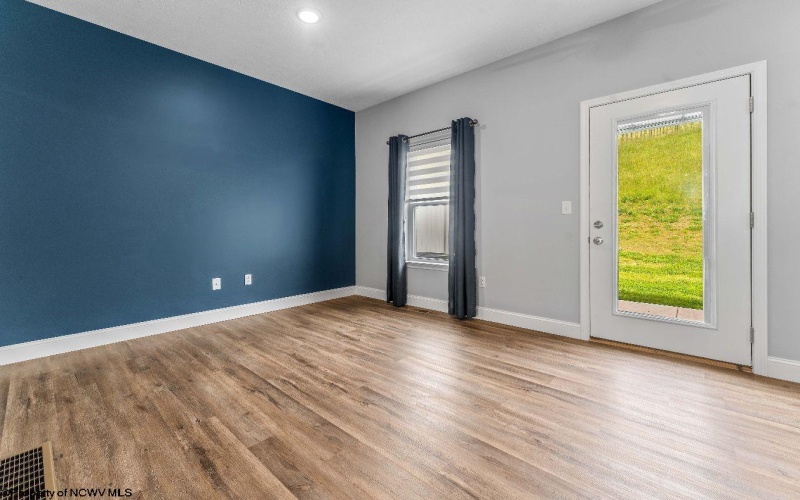 2052 Mountain Ash Lane, Morgantown, West Virginia 26501, 3 Bedrooms Bedrooms, 10 Rooms Rooms,3 BathroomsBathrooms,Residential Rentals,For Rent,Mountain Ash,10164485