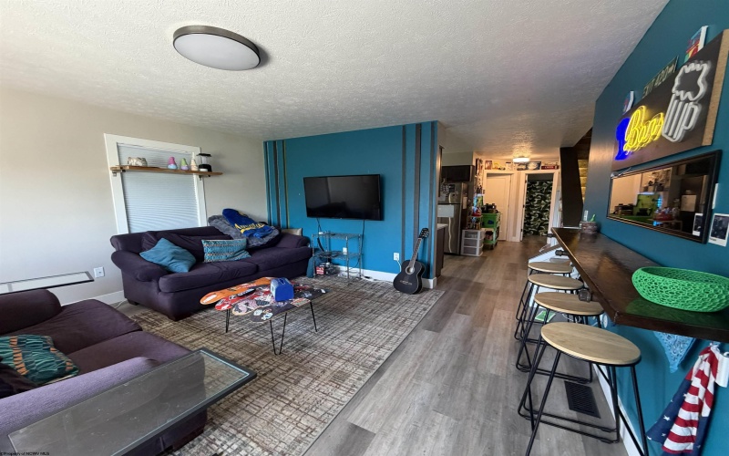 32 Highland Avenue, Morgantown, West Virginia 26505, 4 Bedrooms Bedrooms, 7 Rooms Rooms,2 BathroomsBathrooms,Residential Rentals,For Rent,Highland,10164491