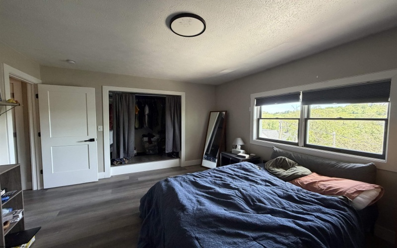 32 Highland Avenue, Morgantown, West Virginia 26505, 4 Bedrooms Bedrooms, 7 Rooms Rooms,2 BathroomsBathrooms,Residential Rentals,For Rent,Highland,10164491