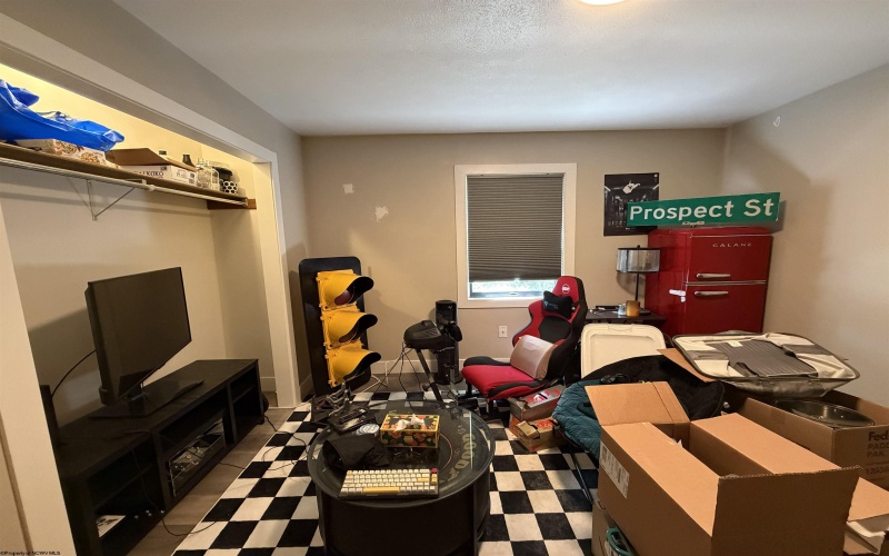 32 Highland Avenue, Morgantown, West Virginia 26505, 4 Bedrooms Bedrooms, 7 Rooms Rooms,2 BathroomsBathrooms,Residential Rentals,For Rent,Highland,10164491