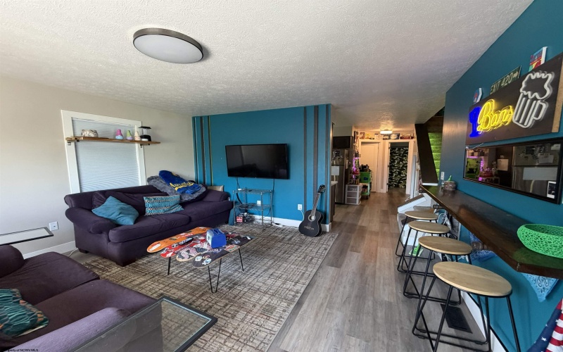 32 Highland Avenue, Morgantown, West Virginia 26505, 4 Bedrooms Bedrooms, 7 Rooms Rooms,2 BathroomsBathrooms,Residential Rentals,For Rent,Highland,10164491