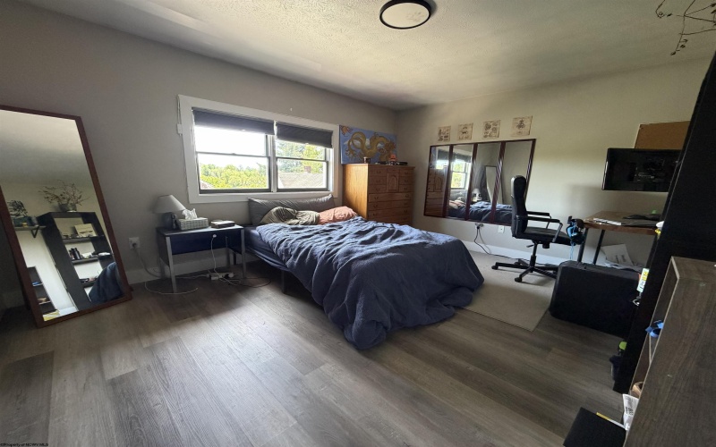 32 Highland Avenue, Morgantown, West Virginia 26505, 4 Bedrooms Bedrooms, 7 Rooms Rooms,2 BathroomsBathrooms,Residential Rentals,For Rent,Highland,10164491