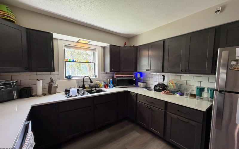 32 Highland Avenue, Morgantown, West Virginia 26505, 4 Bedrooms Bedrooms, 7 Rooms Rooms,2 BathroomsBathrooms,Residential Rentals,For Rent,Highland,10164491