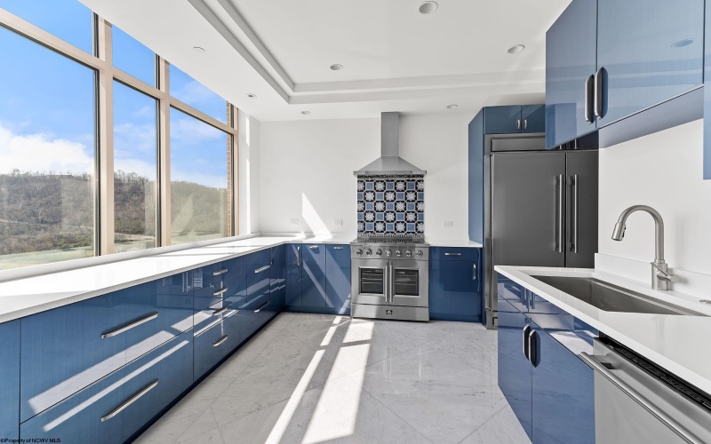 2 Waterfront Place, Morgantown, West Virginia 26501, 4 Bedrooms Bedrooms, 11 Rooms Rooms,4 BathroomsBathrooms,Single Family Attached,For Sale,Waterfront,10164492