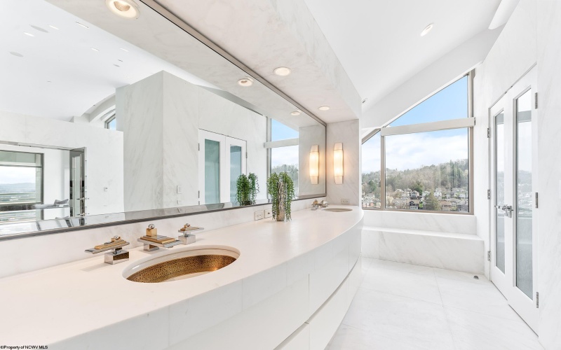 2 Waterfront Place, Morgantown, West Virginia 26501, 4 Bedrooms Bedrooms, 11 Rooms Rooms,4 BathroomsBathrooms,Single Family Attached,For Sale,Waterfront,10164492