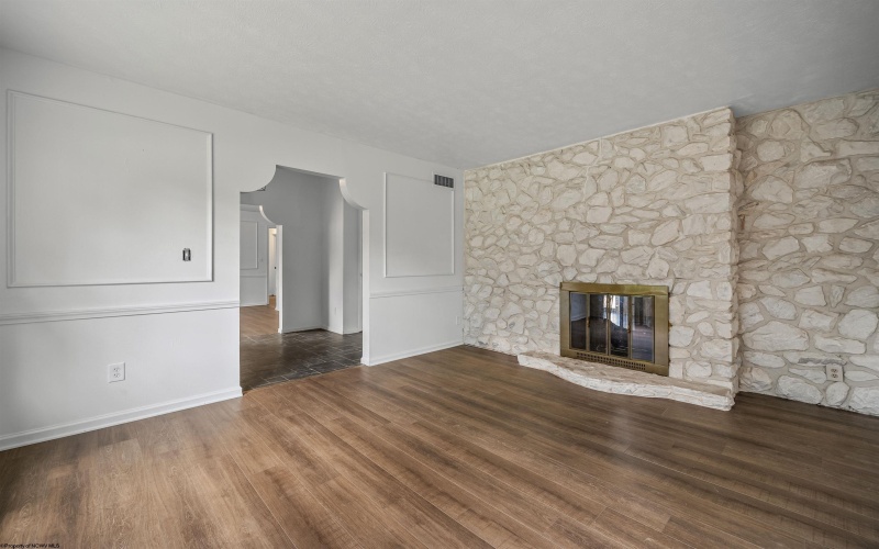 33 Elephant Walk, Fairmont, West Virginia 26554, 5 Bedrooms Bedrooms, 9 Rooms Rooms,4 BathroomsBathrooms,Single Family Detached,For Sale,Elephant,10160767