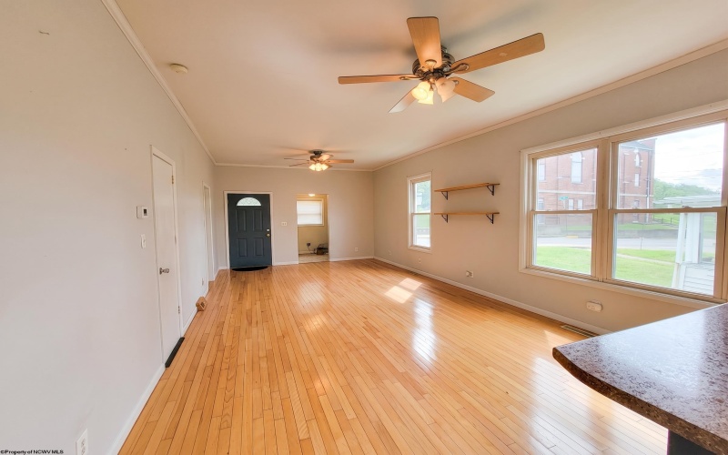 410 Haymond Highway, Clarksburg, West Virginia 26301-3864, 3 Bedrooms Bedrooms, 7 Rooms Rooms,2 BathroomsBathrooms,Single Family Detached,For Sale,Haymond,10164496