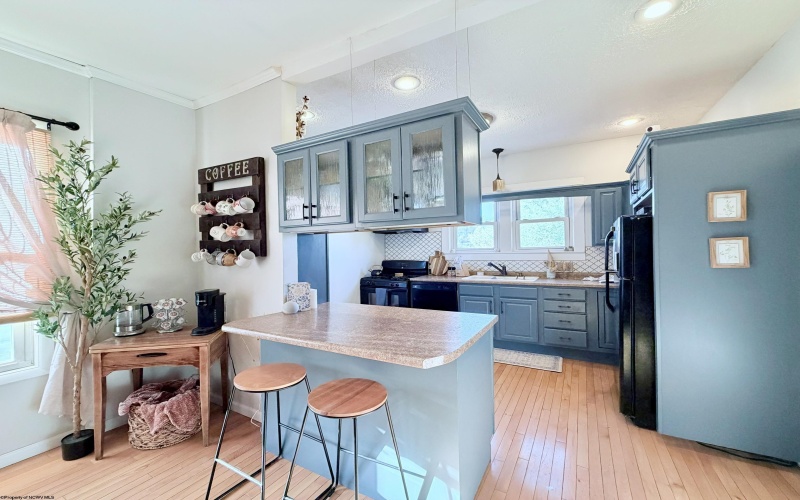 410 Haymond Highway, Clarksburg, West Virginia 26301-3864, 3 Bedrooms Bedrooms, 7 Rooms Rooms,2 BathroomsBathrooms,Single Family Detached,For Sale,Haymond,10164496