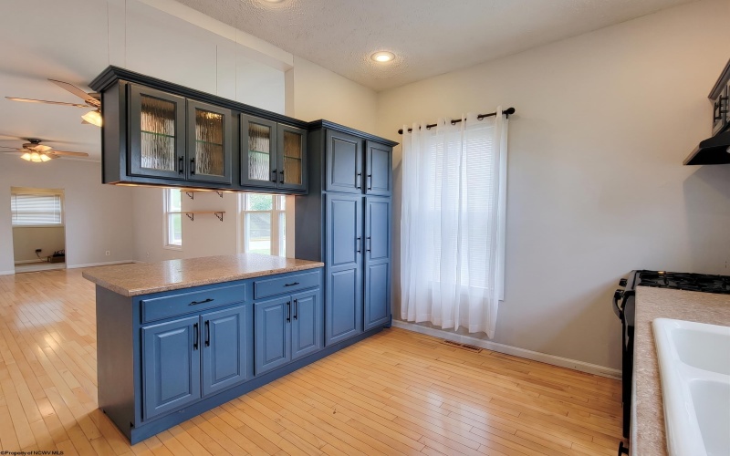 410 Haymond Highway, Clarksburg, West Virginia 26301-3864, 3 Bedrooms Bedrooms, 7 Rooms Rooms,2 BathroomsBathrooms,Single Family Detached,For Sale,Haymond,10164496