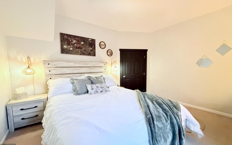 410 Haymond Highway, Clarksburg, West Virginia 26301-3864, 3 Bedrooms Bedrooms, 7 Rooms Rooms,2 BathroomsBathrooms,Single Family Detached,For Sale,Haymond,10164496