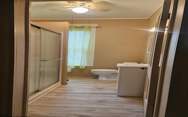 741 Mulberry Avenue, Clarksburg, West Virginia 26301, 4 Bedrooms Bedrooms, 10 Rooms Rooms,2 BathroomsBathrooms,Single Family Detached,For Sale,Mulberry,10164493