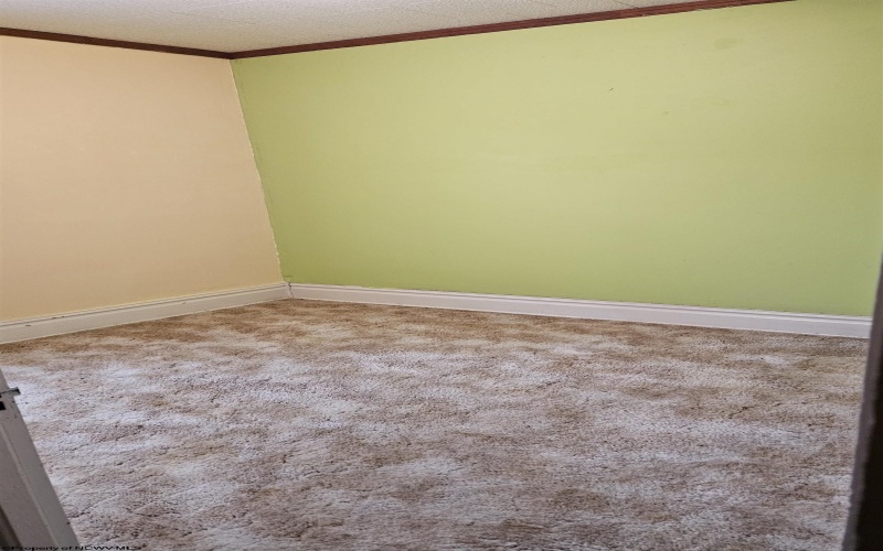 741 Mulberry Avenue, Clarksburg, West Virginia 26301, 4 Bedrooms Bedrooms, 10 Rooms Rooms,2 BathroomsBathrooms,Single Family Detached,For Sale,Mulberry,10164493