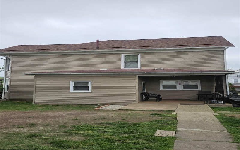 741 Mulberry Avenue, Clarksburg, West Virginia 26301, 4 Bedrooms Bedrooms, 10 Rooms Rooms,2 BathroomsBathrooms,Single Family Detached,For Sale,Mulberry,10164493