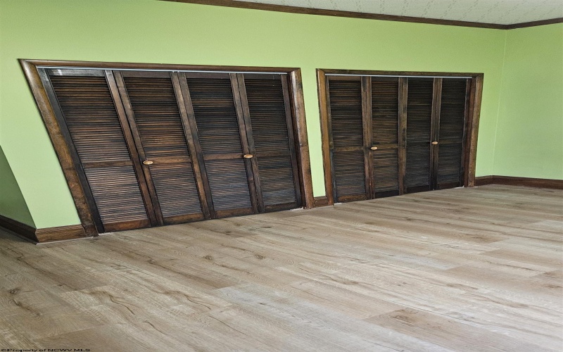 741 Mulberry Avenue, Clarksburg, West Virginia 26301, 4 Bedrooms Bedrooms, 10 Rooms Rooms,2 BathroomsBathrooms,Single Family Detached,For Sale,Mulberry,10164493