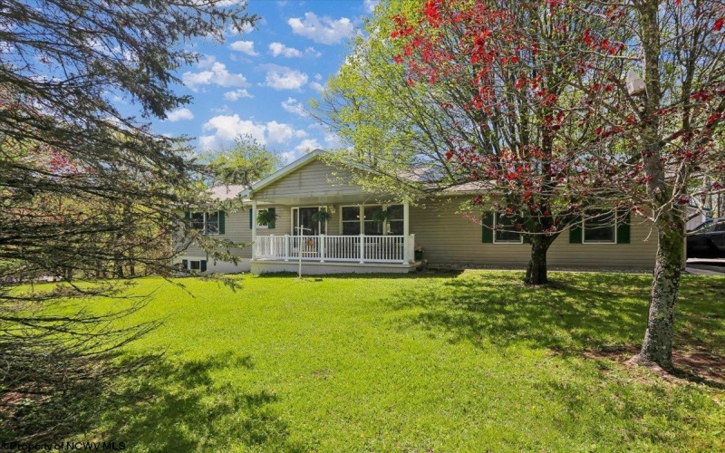 107 Number 41 Mine Road, Thomas, West Virginia 26292, 4 Bedrooms Bedrooms, 10 Rooms Rooms,3 BathroomsBathrooms,Single Family Detached,For Sale,Number 41 Mine,10164490