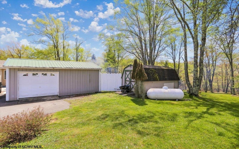 107 Number 41 Mine Road, Thomas, West Virginia 26292, 4 Bedrooms Bedrooms, 10 Rooms Rooms,3 BathroomsBathrooms,Single Family Detached,For Sale,Number 41 Mine,10164490