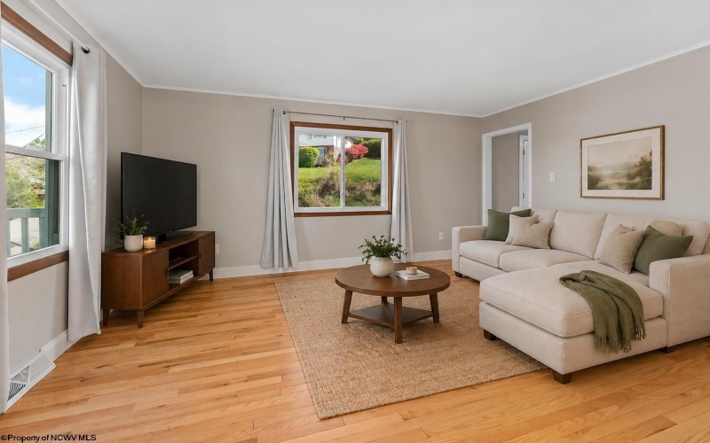 752 Northwest Drive, Morgantown, West Virginia 26505, 3 Bedrooms Bedrooms, 11 Rooms Rooms,3 BathroomsBathrooms,Single Family Detached,For Sale,Northwest,10164488