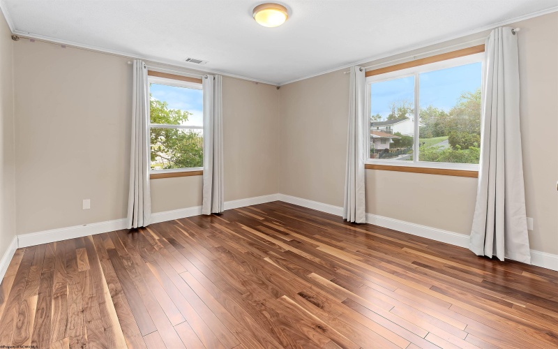 752 Northwest Drive, Morgantown, West Virginia 26505, 3 Bedrooms Bedrooms, 11 Rooms Rooms,3 BathroomsBathrooms,Single Family Detached,For Sale,Northwest,10164488