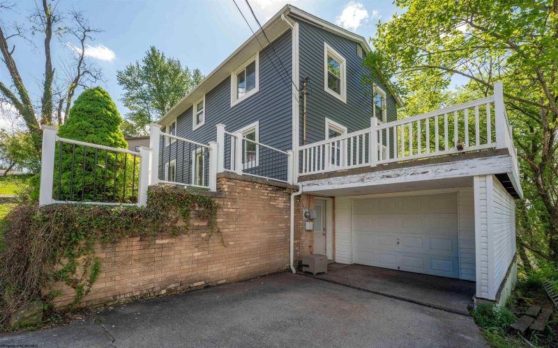 752 Northwest Drive, Morgantown, West Virginia 26505, 3 Bedrooms Bedrooms, 11 Rooms Rooms,3 BathroomsBathrooms,Single Family Detached,For Sale,Northwest,10164488