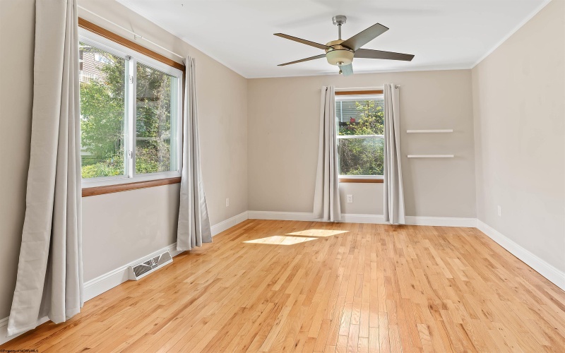 752 Northwest Drive, Morgantown, West Virginia 26505, 3 Bedrooms Bedrooms, 11 Rooms Rooms,3 BathroomsBathrooms,Single Family Detached,For Sale,Northwest,10164488