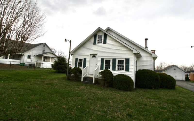 4941 Grafton Road, Independence, West Virginia 26374, 4 Bedrooms Bedrooms, 8 Rooms Rooms,1 BathroomBathrooms,Single Family Detached,For Sale,Grafton,10164482