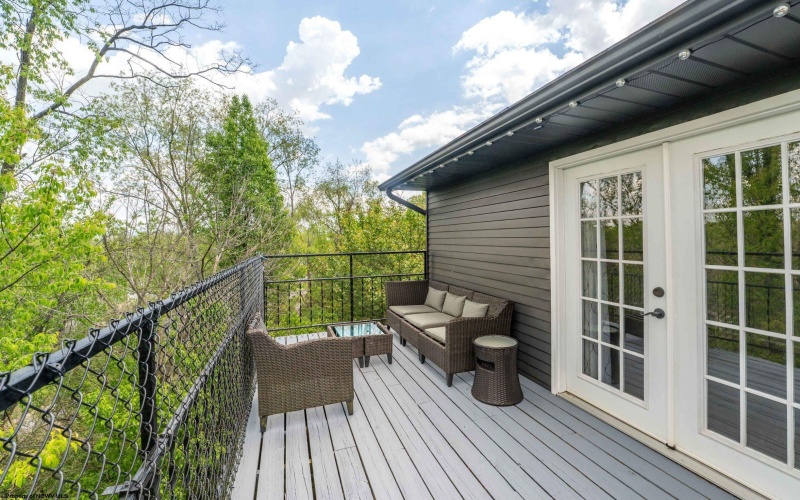 813 Cottonwood Street, Morgantown, West Virginia 26505, 3 Bedrooms Bedrooms, 6 Rooms Rooms,3 BathroomsBathrooms,Single Family Detached,For Sale,Cottonwood,10164500