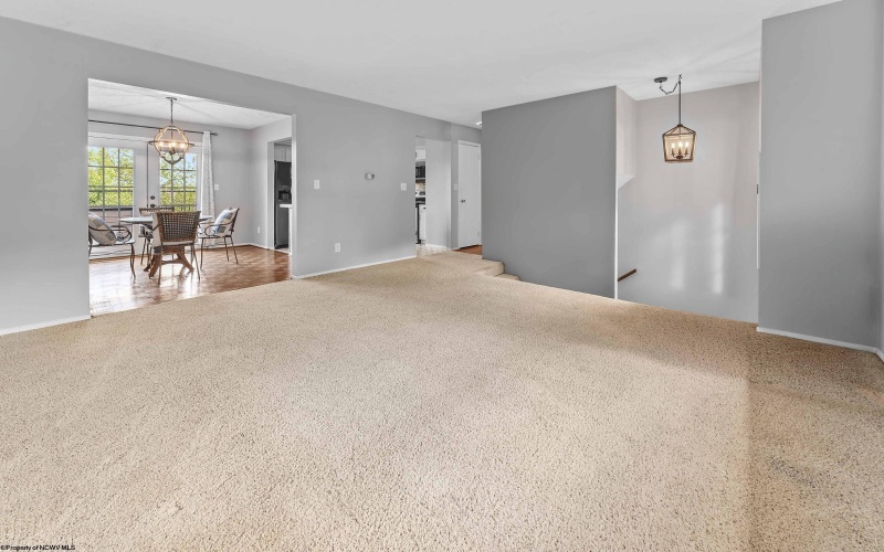 813 Cottonwood Street, Morgantown, West Virginia 26505, 3 Bedrooms Bedrooms, 6 Rooms Rooms,3 BathroomsBathrooms,Single Family Detached,For Sale,Cottonwood,10164500