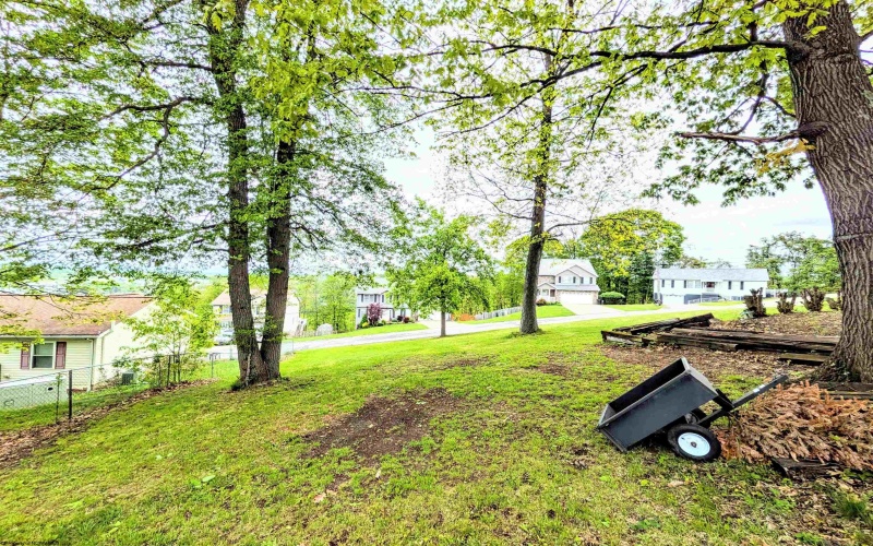 286 Eastgate Drive, Morgantown, West Virginia 26508-5939, 3 Bedrooms Bedrooms, 8 Rooms Rooms,2 BathroomsBathrooms,Single Family Detached,For Sale,Eastgate,10164522