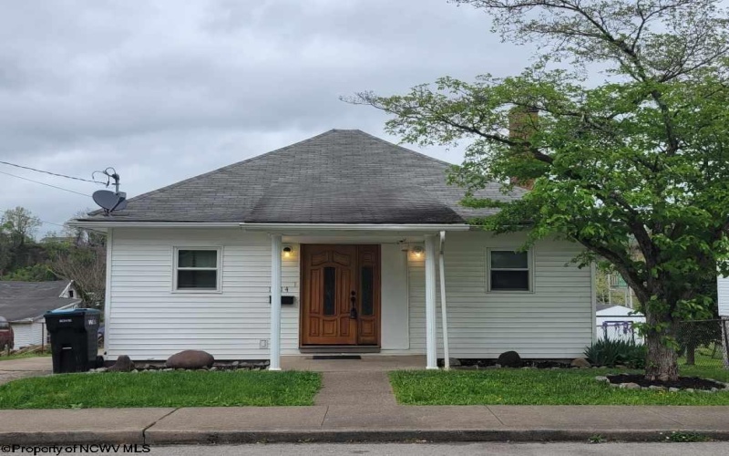 1314 Adams Avenue, Clarksburg, West Virginia 26301, 3 Bedrooms Bedrooms, 7 Rooms Rooms,2 BathroomsBathrooms,Single Family Detached,For Sale,Adams,10164506