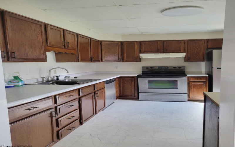 1314 Adams Avenue, Clarksburg, West Virginia 26301, 3 Bedrooms Bedrooms, 7 Rooms Rooms,2 BathroomsBathrooms,Single Family Detached,For Sale,Adams,10164506