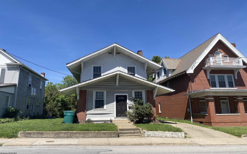 136 Milford Street, Clarksburg, West Virginia 26301, 4 Bedrooms Bedrooms, 7 Rooms Rooms,1 BathroomBathrooms,Single Family Detached,For Sale,Milford,10164499