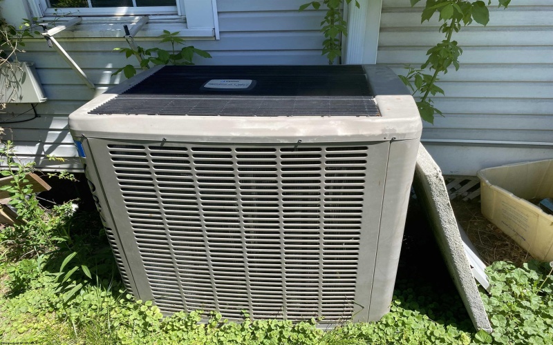 136 Milford Street, Clarksburg, West Virginia 26301, 4 Bedrooms Bedrooms, 7 Rooms Rooms,1 BathroomBathrooms,Single Family Detached,For Sale,Milford,10164499