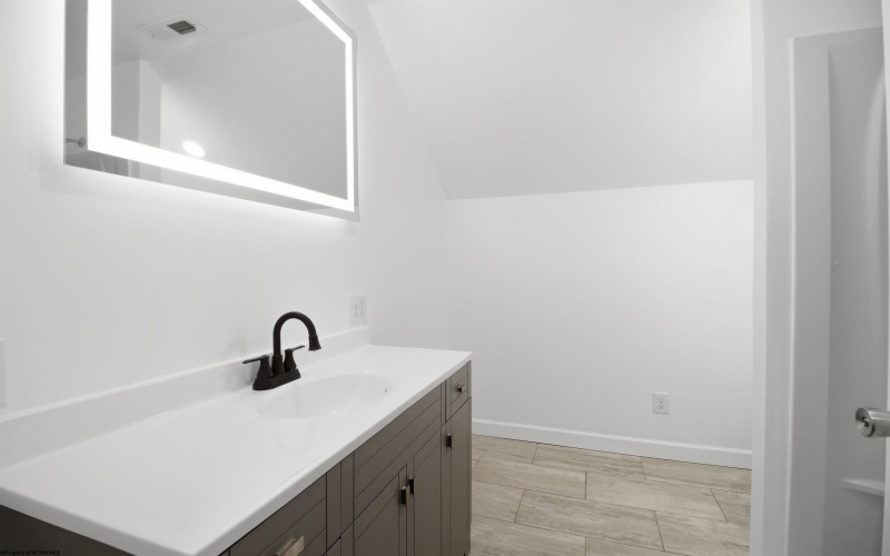 1926 Porterfield Road, Philippi, West Virginia 26416, 4 Bedrooms Bedrooms, 12 Rooms Rooms,3 BathroomsBathrooms,Single Family Detached,For Sale,Porterfield,10164503