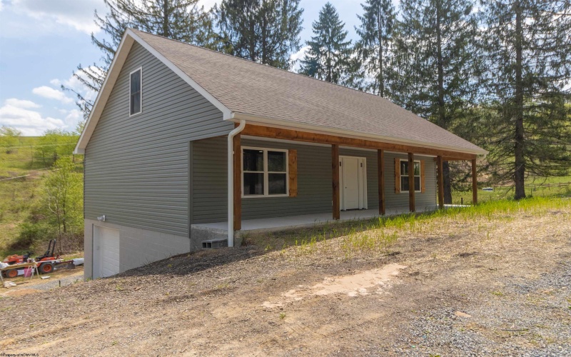 1926 Porterfield Road, Philippi, West Virginia 26416, 4 Bedrooms Bedrooms, 12 Rooms Rooms,3 BathroomsBathrooms,Single Family Detached,For Sale,Porterfield,10164503