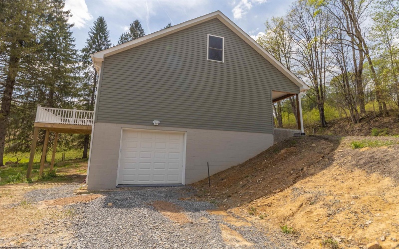 1926 Porterfield Road, Philippi, West Virginia 26416, 4 Bedrooms Bedrooms, 12 Rooms Rooms,3 BathroomsBathrooms,Single Family Detached,For Sale,Porterfield,10164503